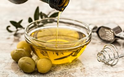 El aceite de orujo de oliva más saludable y mejor para frituras que el aceite de girasol.