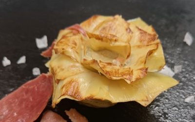 alcachofa confitada con taquitos de jamón y foie